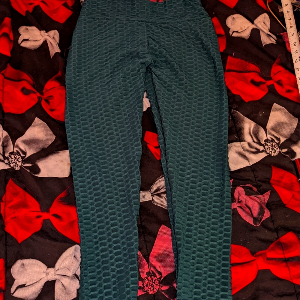 Green cinched back leggings large